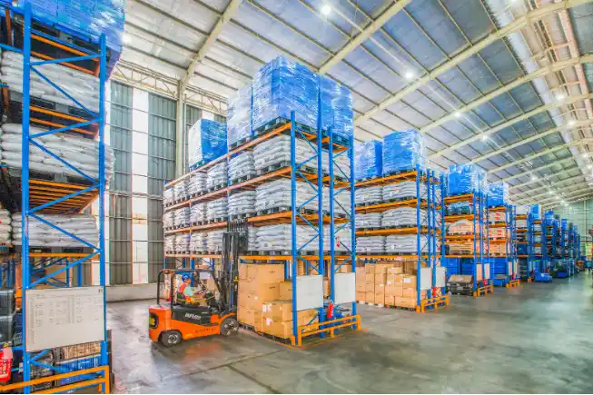 Make Big Holiday Orders Easy with The Pallet Conveyor Make Big Holiday Orders Easy with The Pallet Conveyor